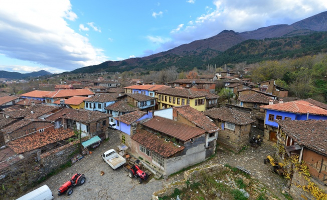 CUMALIKIZIK’A YÖRESEL ÇARŞI