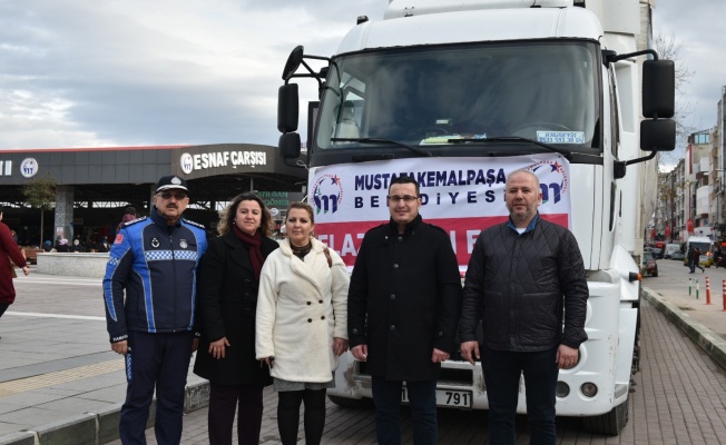 Mustafkemalpaşa'dan Elazığ'a yardım tırı yola çıktı