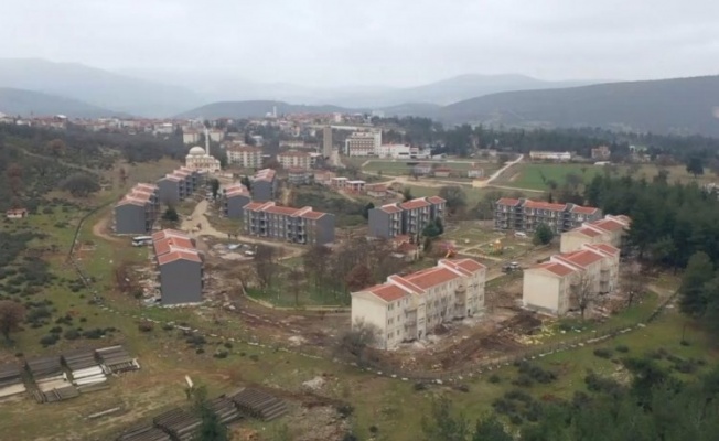 Bursa'da atıl lojmanlar yenilenerek depremzedelere tahsis edildi