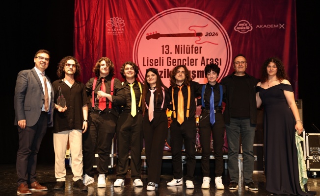 Nilüfer'de Liseli gençler müzik yetenekleriyle alkışları topladı
