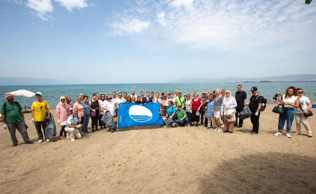 Bursa Kent Konseyi'nden İznik'te sahil temizliği