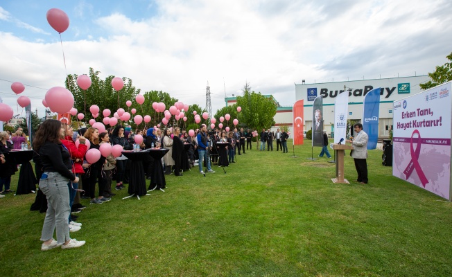 BURULAŞ’ta pembe balonlar gökyüzüne bırakıldı