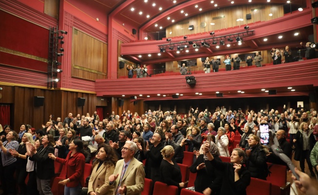 Bursa’da Feryal Öney ile türkü dolu gece