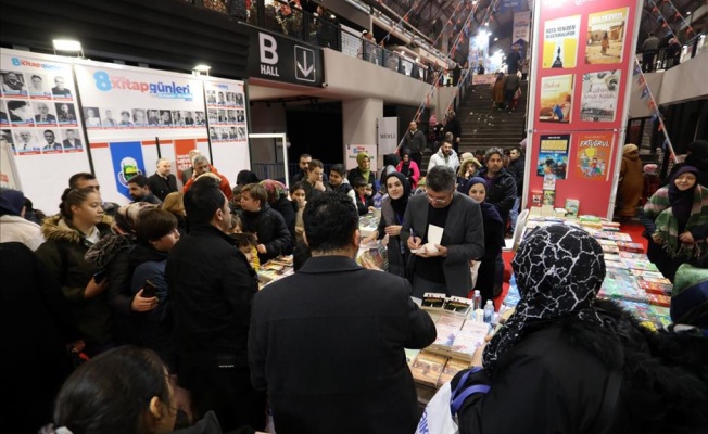 İnegöllüler Kitap Fuarında Yazarlarla Buluşuyor