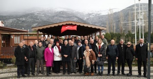 Gemlik Belediye Başkanı Şükrü Deviren Muhtarlarla Buluştu